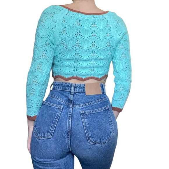 Urban outfitters blue crotchet cropped long sleeve top - Picture 2 of 4